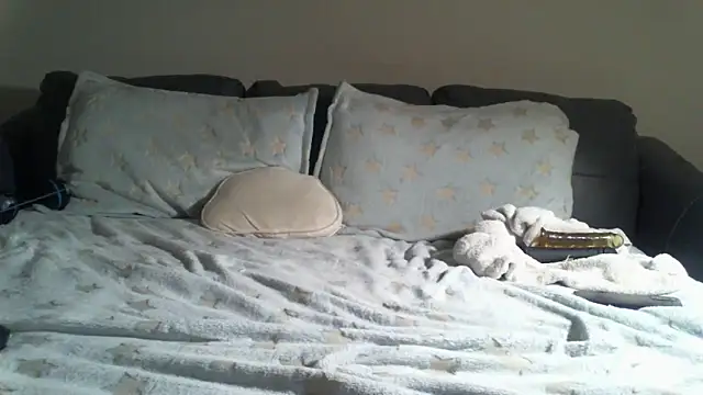 Snapshot of lofibunni chatting on 03/01/25, 08:02 lofibunni online show from 03/01/25, 08:02