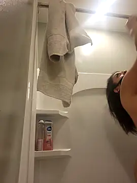 Snapshot of lofibunni chatting on 02/15/26, 03:25 lofibunni online show from 02/15/26, 03:25