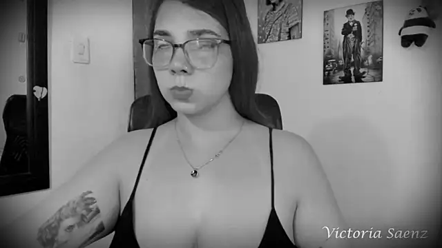 Snapshot of victoriaasaenz_ chatting on 02/13/25, 12:57 victoriaasaenz online show from 02/13/25, 12:57