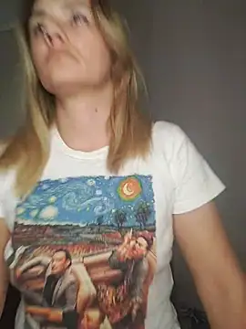 KrissSexi online show from 10/28/25, 05:26