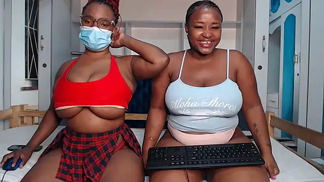 SexyAmeena2002 online show from 01/14/26, 09:31