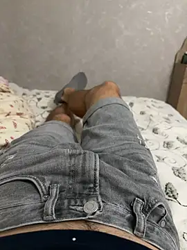 Snapshot of mihaixxx1 chatting on 10/23/25, 04:06 mihaixxx1 online show from 10/23/25, 04:06