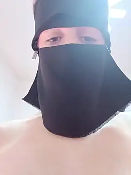 Snapshot of KHALIJIA-ARABIA-couple chatting on 05/05/26, 08:39 KHALIJIA-ARABIA-couple online show from 05/05/26, 08:39
