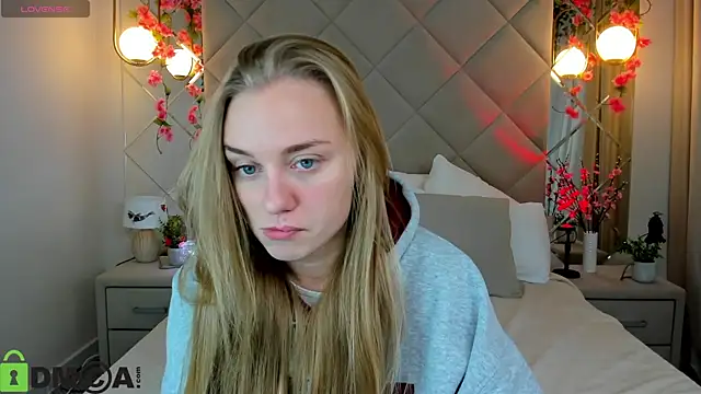 Barbie Lis online show from 11/29/25, 01:08