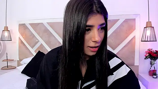ZiaCalifa online show from 05/25/26, 11:38