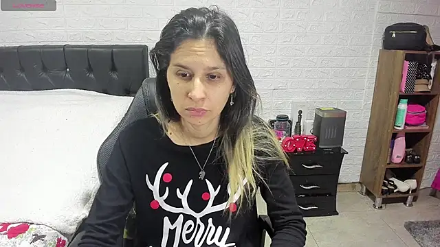 lauren ashlee online show from 12/31/24, 01:19