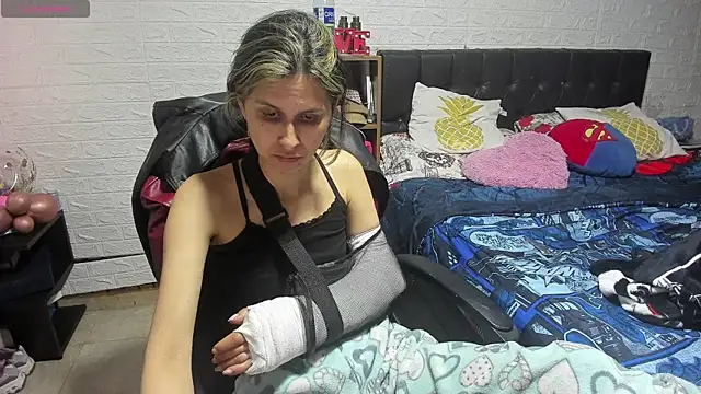 lauren ashlee online show from 03/13/25, 02:44