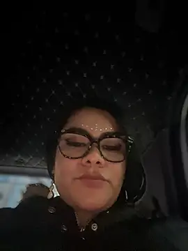 Snapshot of Insane_Issa chatting on 01/21/25, 11:24 Insane Issa online show from 01/21/25, 11:24