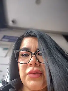 Snapshot of Insane_Issa chatting on 01/25/25, 07:28 Insane Issa online show from 01/25/25, 07:28