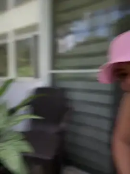 Snapshot of Insane_Issa chatting on 02/28/26, 07:15 Insane Issa online show from 02/28/26, 07:15