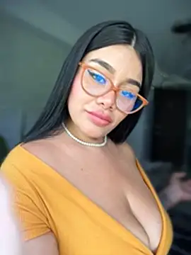 Snapshot of Insane_Issa chatting on 03/01/26, 08:22 Insane Issa online show from 03/01/26, 08:22