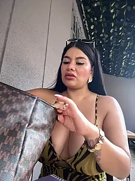 Snapshot of Insane_Issa chatting on 03/02/26, 08:26 Insane Issa online show from 03/02/26, 08:26