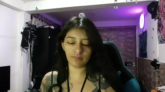 AngelaQueen  online show from 09/18/25, 05:48