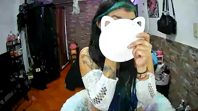 Snapshot of AngelaQueen_ chatting on 07/12/26, 04:09 AngelaQueen online show from 07/12/26, 04:09