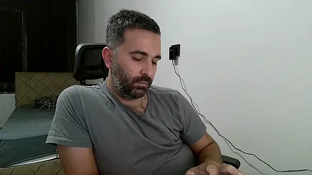 Snapshot of tgltplsr chatting on 09/15/25, 10:43 tgltplsr online show from 09/15/25, 10:43