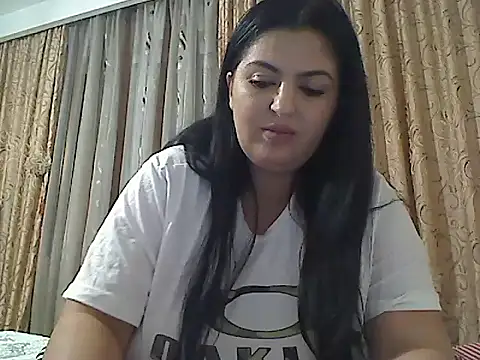 Ligia2024 online show from 10/19/25, 02:01