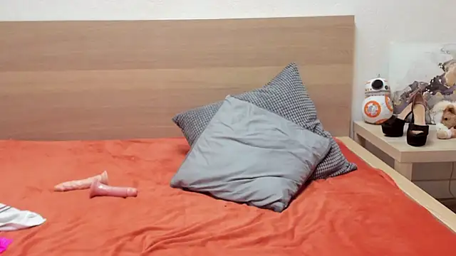 ZoeKhalifa online show from 12/29/24, 04:38