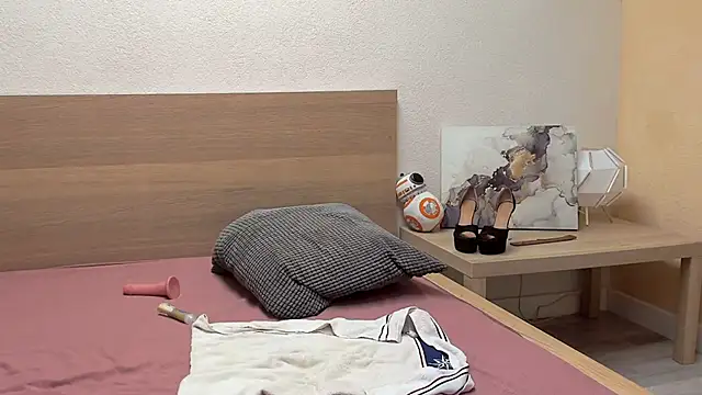 ZoeKhalifa online show from 09/20/25, 11:00