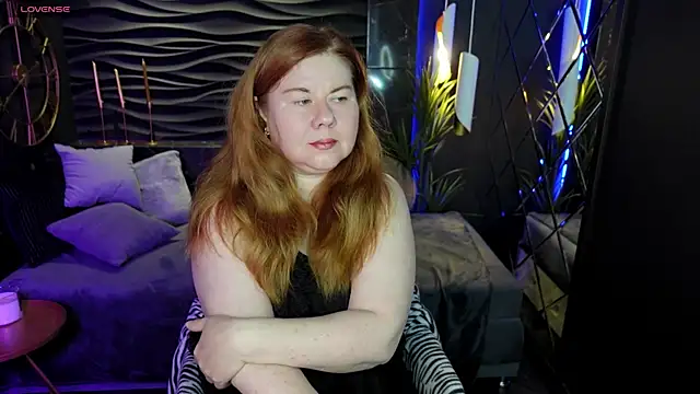 Snapshot of Mrs_Emilia chatting on 12/07/24, 01:03 Mrs Emilia online show from 12/07/24, 01:03