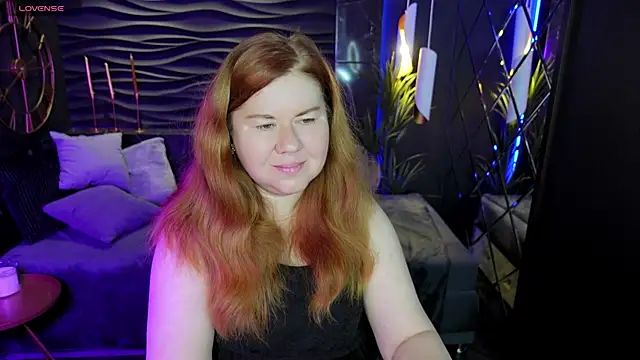 Snapshot of Mrs_Emilia chatting on 12/07/24, 04:31 Mrs Emilia online show from 12/07/24, 04:31