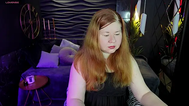 Snapshot of Mrs_Emilia chatting on 12/15/24, 09:31 Mrs Emilia online show from 12/15/24, 09:31