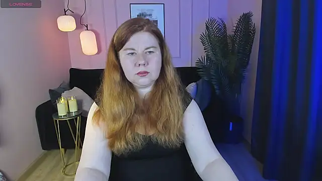 Snapshot of Mrs_Emilia chatting on 12/21/24, 08:21 Mrs Emilia online show from 12/21/24, 08:21