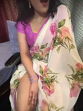 Snapshot of LuscousPussy chatting on 11/22/25, 06:29 LuscousPussy online show from 11/22/25, 06:29