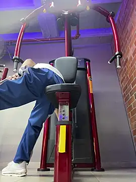 liuscast22 online show from 02/23/25, 04:46