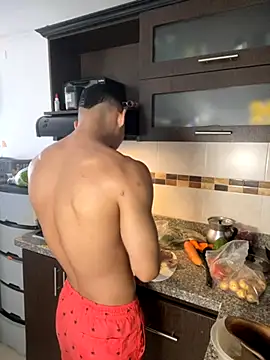 liuscast22 online show from 09/29/25, 04:34