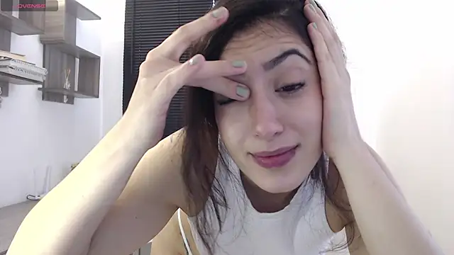 MIYESSI online show from 02/04/25, 03:26