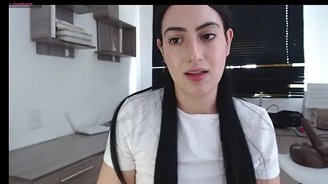 MIYESSI online show from 03/08/25, 07:42