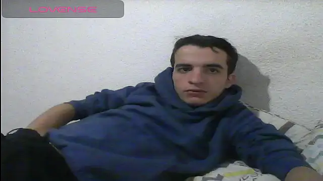 Snapshot of Tombgy07 chatting on 01/01/25, 08:26 Tombgy07 online show from 01/01/25, 08:26