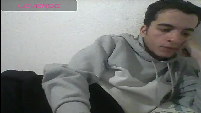 Snapshot of Tombgy07 chatting on 01/07/25, 08:21 Tombgy07 online show from 01/07/25, 08:21