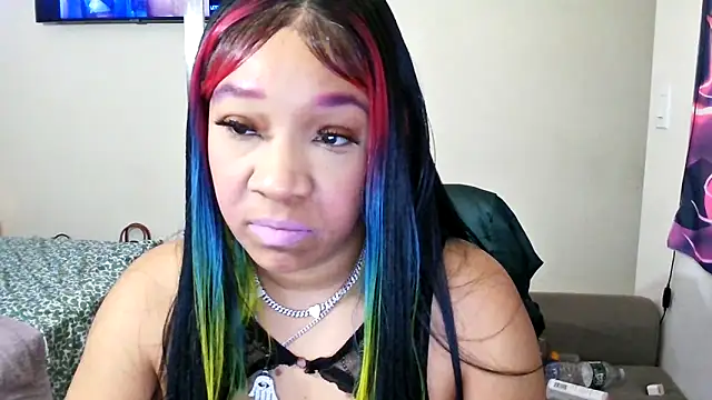 YasmineMinaj online show from 12/17/25, 08:48