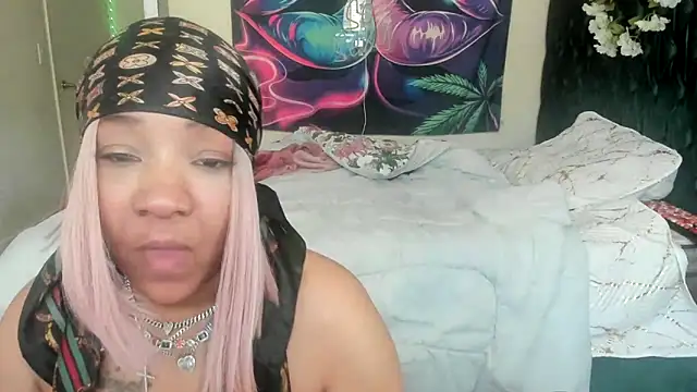 YasmineMinaj online show from 04/14/26, 12:22