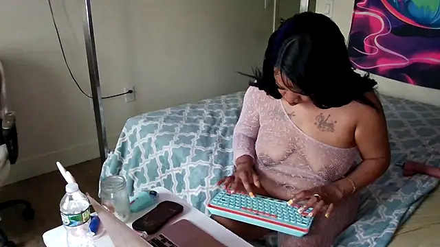 YasmineMinaj online show from 07/15/26, 06:35