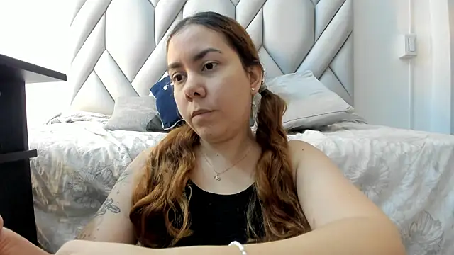 SakuraLee  online show from 02/28/25, 07:46