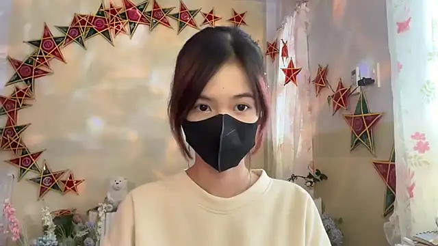 Snapshot of Your-Sunshine chatting on 09/24/25, 06:17 Your-Sunshine online show from 09/24/25, 06:17