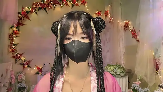 Snapshot of Your-Sunshine chatting on 10/06/25, 04:04 Your-Sunshine online show from 10/06/25, 04:04