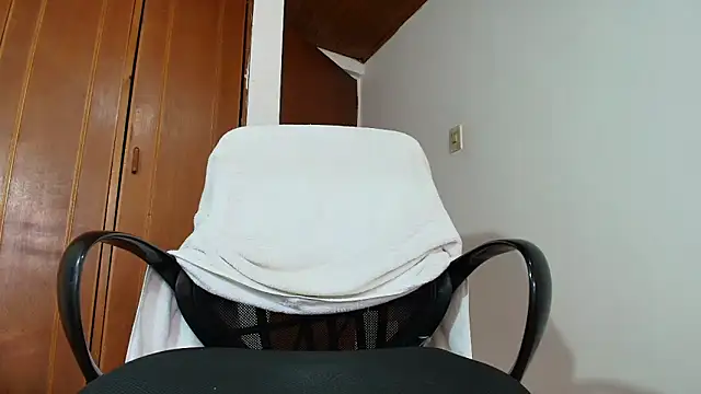 sam her online show from 04/10/26, 09:08