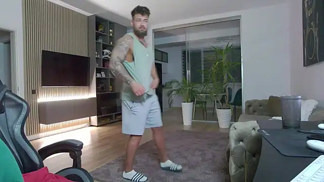 Snapshot of UbbeViking chatting on 02/13/25, 11:04 UbbeViking online show from 02/13/25, 11:04