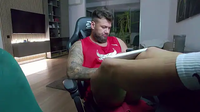 Snapshot of UbbeViking chatting on 09/13/25, 07:24 UbbeViking online show from 09/13/25, 07:24