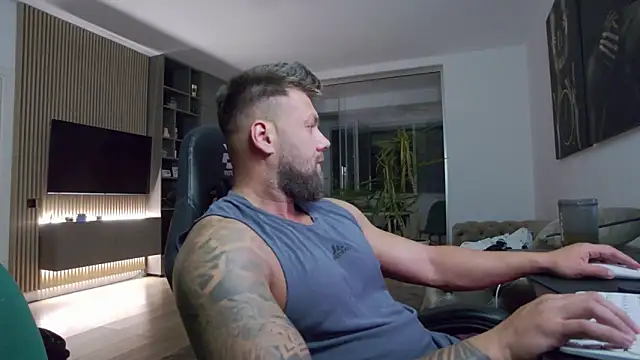 Snapshot of UbbeViking chatting on 09/22/25, 05:26 UbbeViking online show from 09/22/25, 05:26