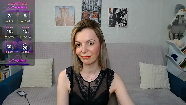 kiramarta online show from 03/10/25, 02:37