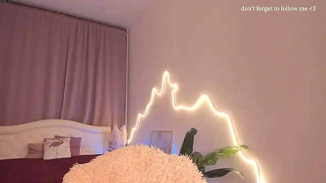 LauraCoy online show from 02/07/26, 10:24