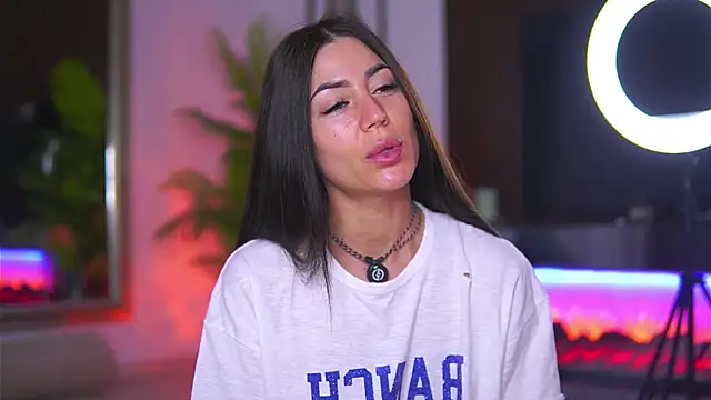 Abbela White online show from 04/14/26, 05:57