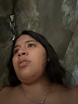 Snapshot of moncerrat_luna chatting on 02/03/25, 03:49 moncerrat luna online show from 02/03/25, 03:49