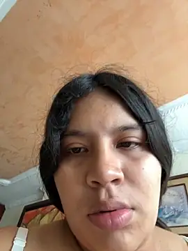 Snapshot of moncerrat_luna chatting on 11/05/25, 09:15 moncerrat luna online show from 11/05/25, 09:15