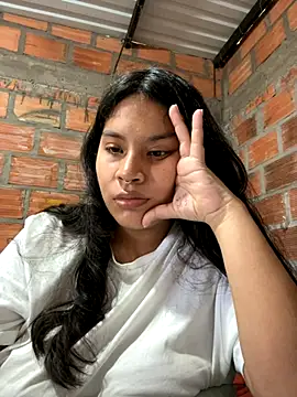 Snapshot of moncerrat_luna chatting on 11/16/25, 08:14 moncerrat luna online show from 11/16/25, 08:14