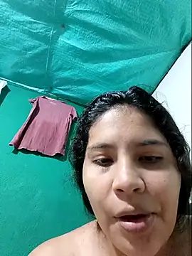 moncerrat luna online show from 12/19/25, 06:26